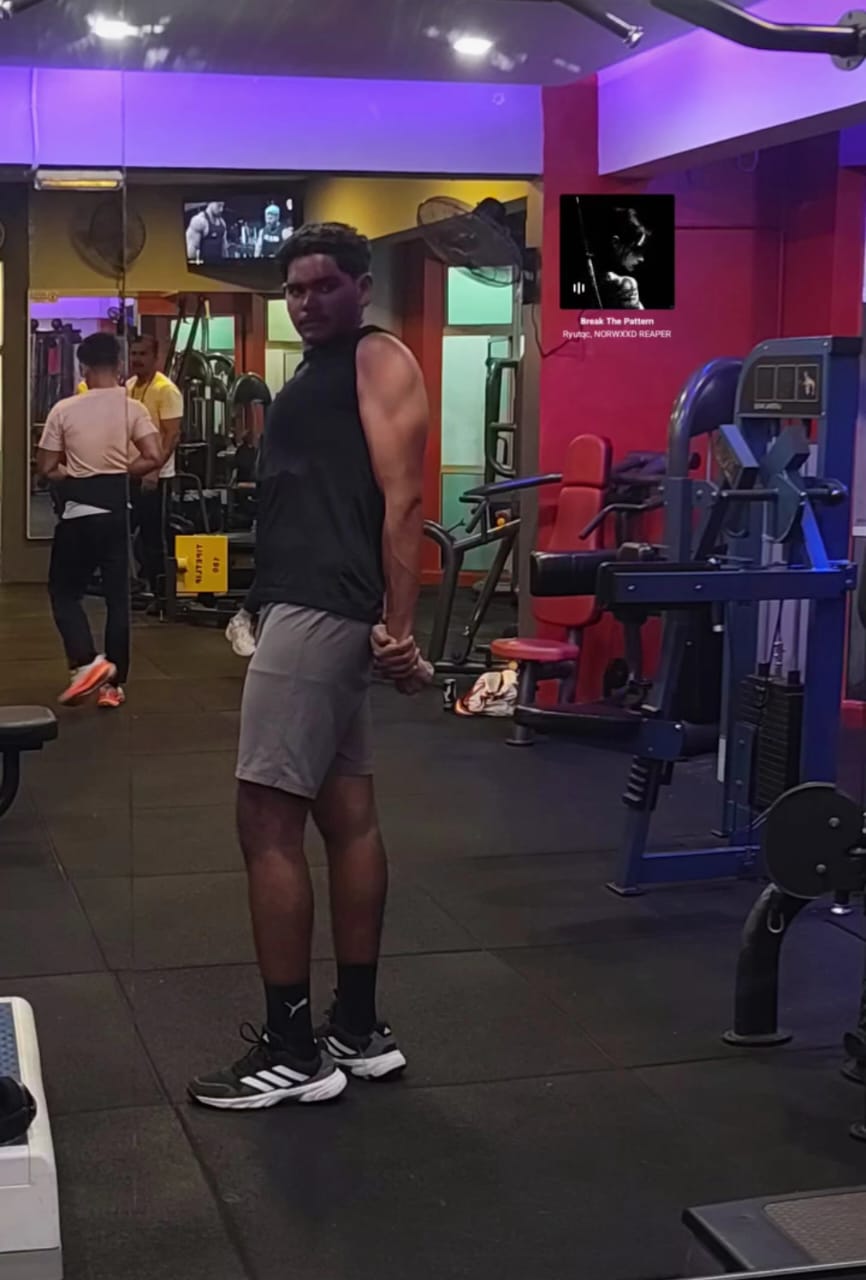 Yaash training in the gym